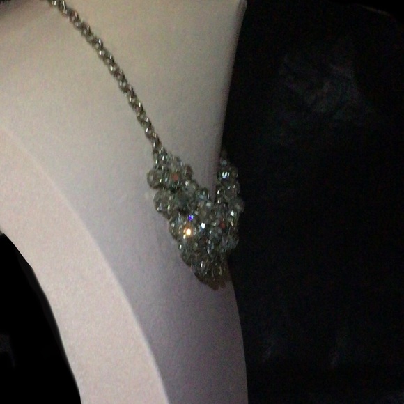 Banana Republic, Silver tone and crystal bib necklace - Picture 5 of 8